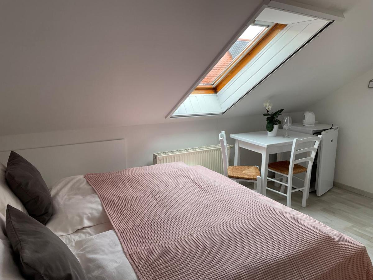 Bed and Breakfast Szentesi Panzió Fertőrákos Esterno foto