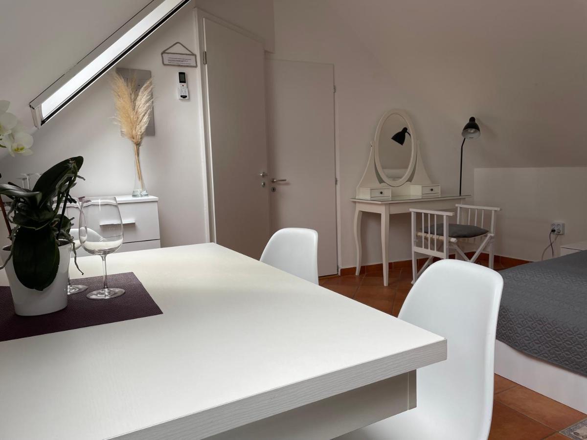 Bed and Breakfast Szentesi Panzió Fertőrákos Esterno foto