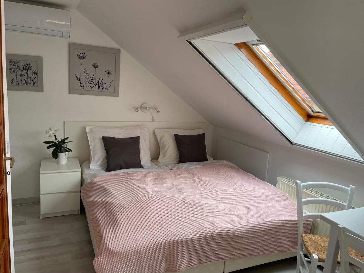 Bed and Breakfast Szentesi Panzió Fertőrákos Esterno foto