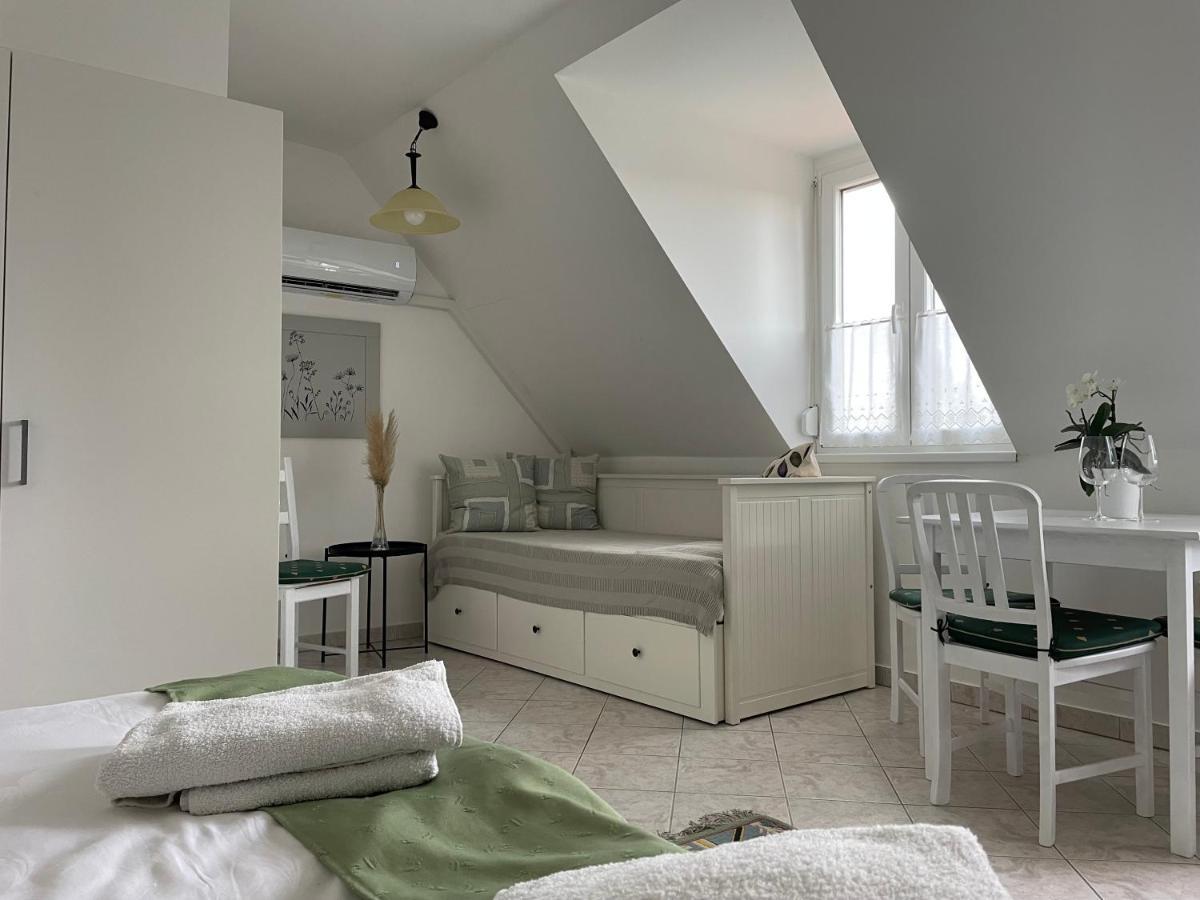 Bed and Breakfast Szentesi Panzió Fertőrákos Esterno foto