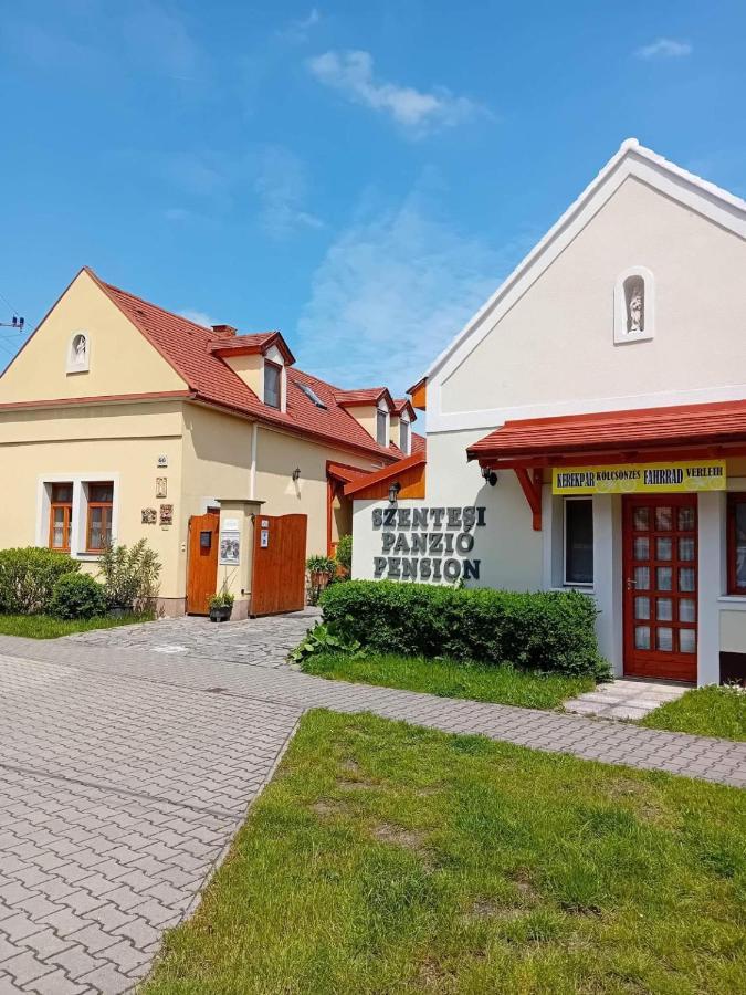Bed and Breakfast Szentesi Panzió Fertőrákos Esterno foto